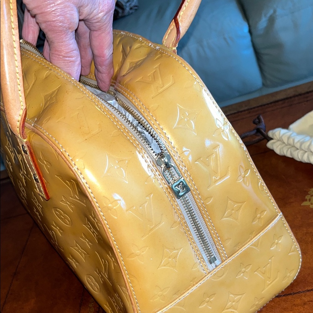 Louis Vuitton Vernis Monogram Tompkins Bag - Picture 10 of 16